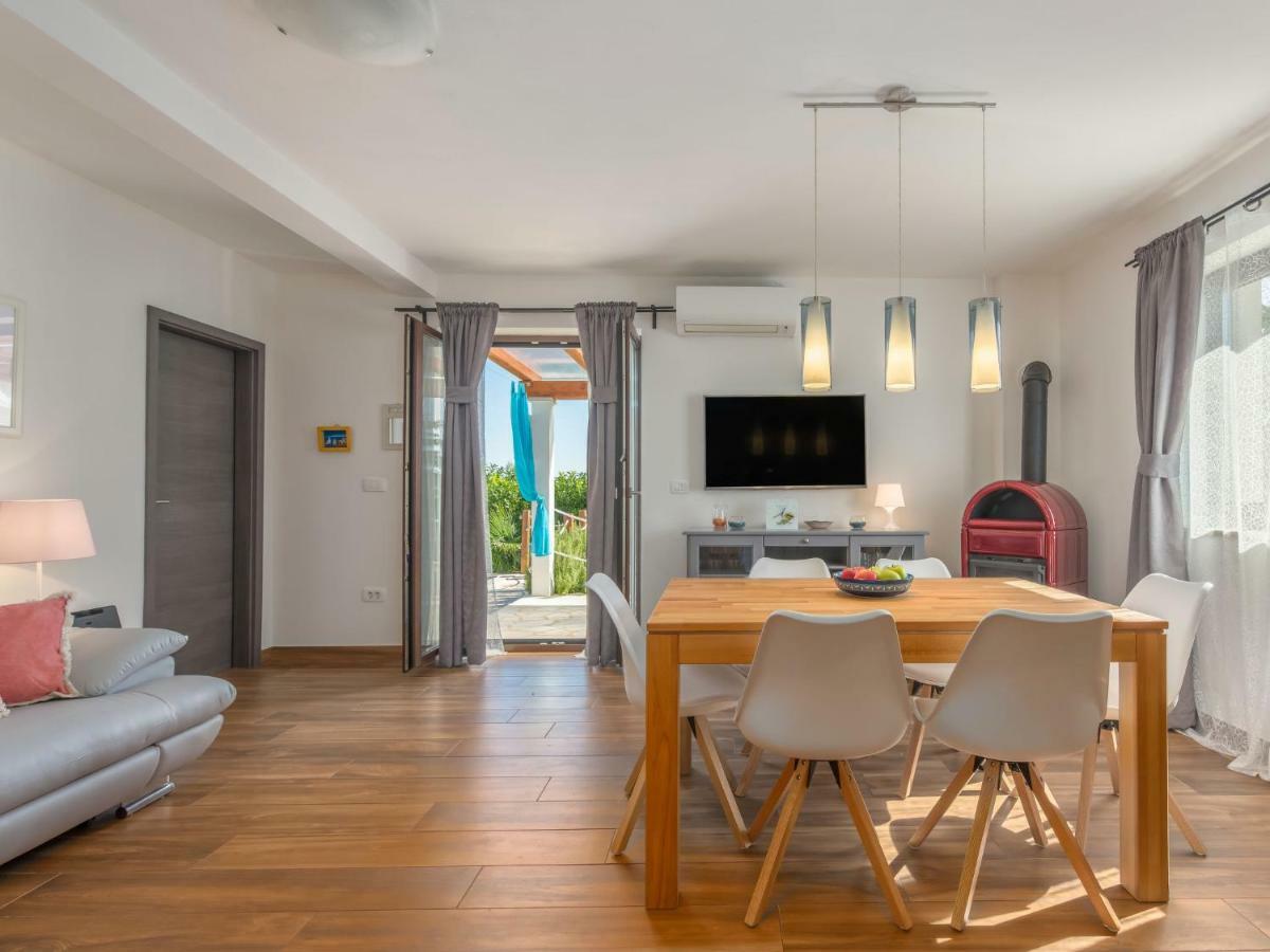 Holiday Home Villa Joy By Interhome Novigrad Istria Εξωτερικό φωτογραφία