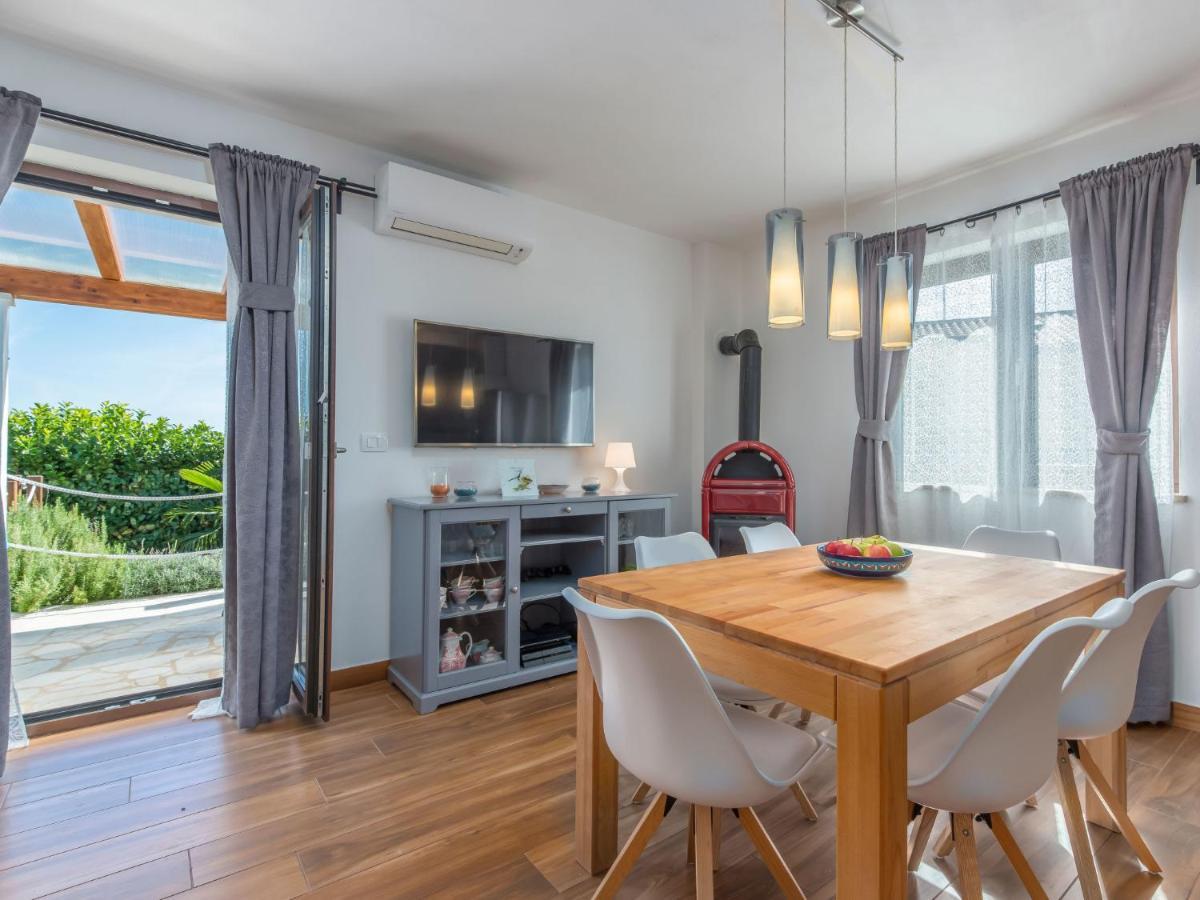 Holiday Home Villa Joy By Interhome Novigrad Istria Εξωτερικό φωτογραφία