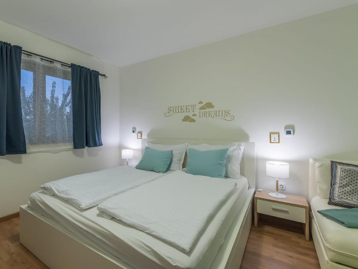 Holiday Home Villa Joy By Interhome Novigrad Istria Εξωτερικό φωτογραφία