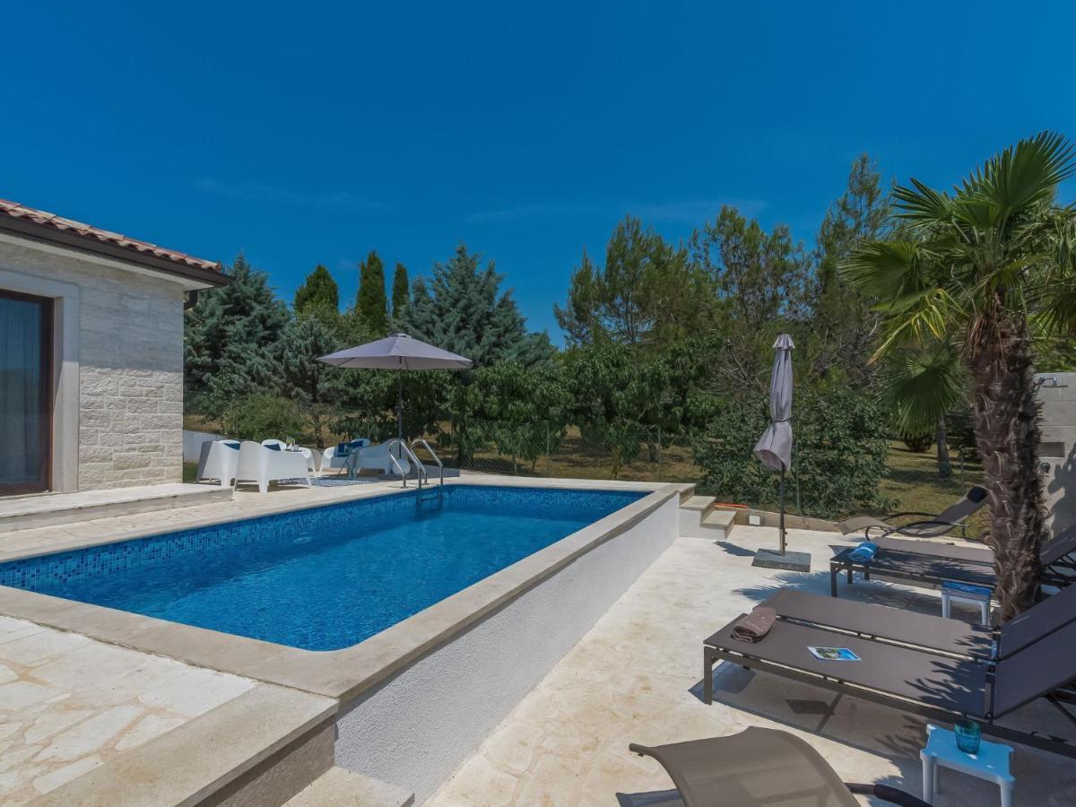 Holiday Home Villa Joy By Interhome Novigrad Istria Εξωτερικό φωτογραφία